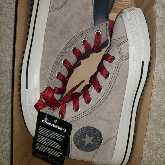 (SOLD) Brand new boys high top Converse Sneaker - Picture 6 of 9